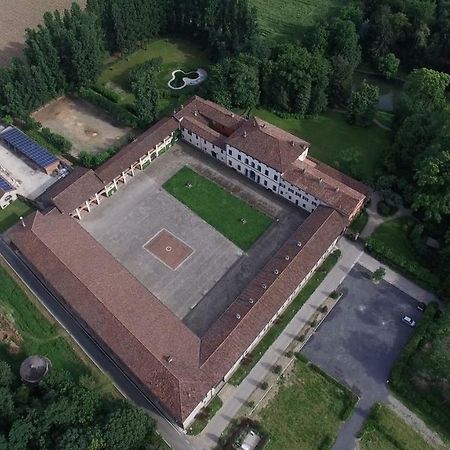 Agriturismo Cascina Farisengo Stagno Lombardo Exterior photo