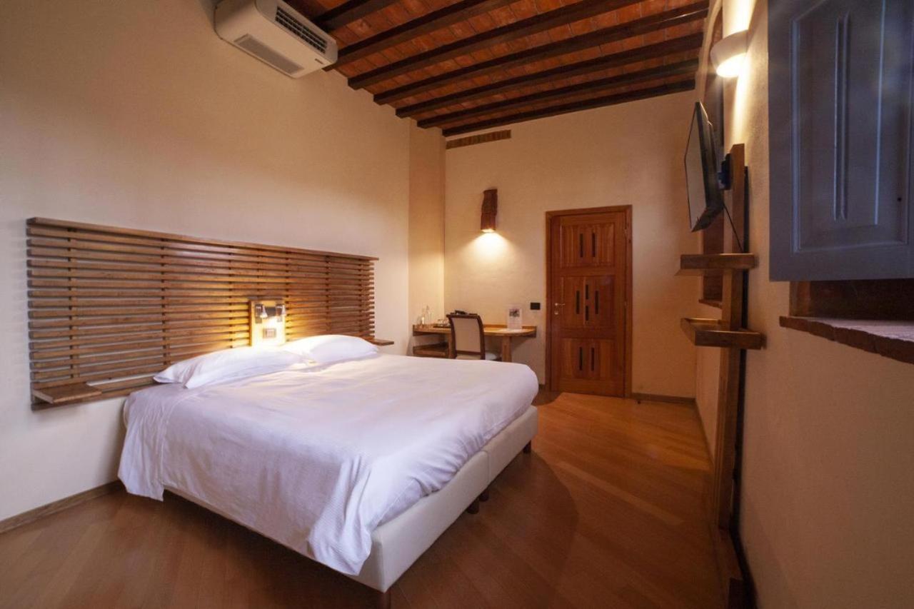 Agriturismo Cascina Farisengo Stagno Lombardo Exterior photo